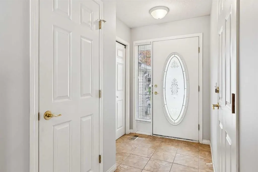 33 Chaparral Ridge Terrace SE — photo 3