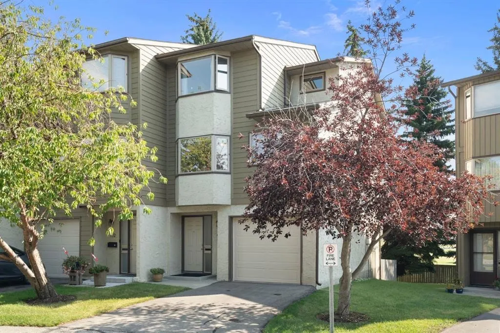 140 Glamis Terrace SW — photo 1
