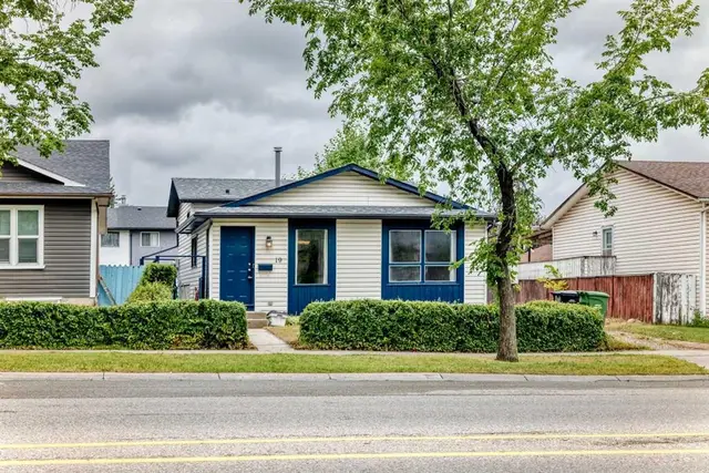 19 Falshire Drive NE