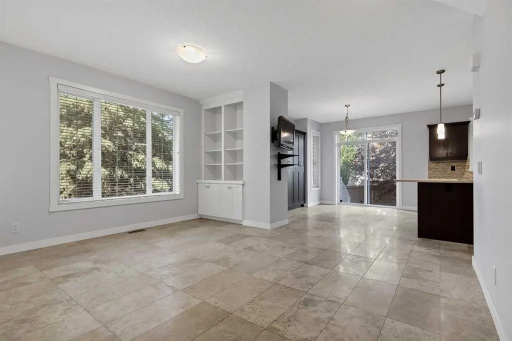 37 Cranleigh Heath SE — photo 3