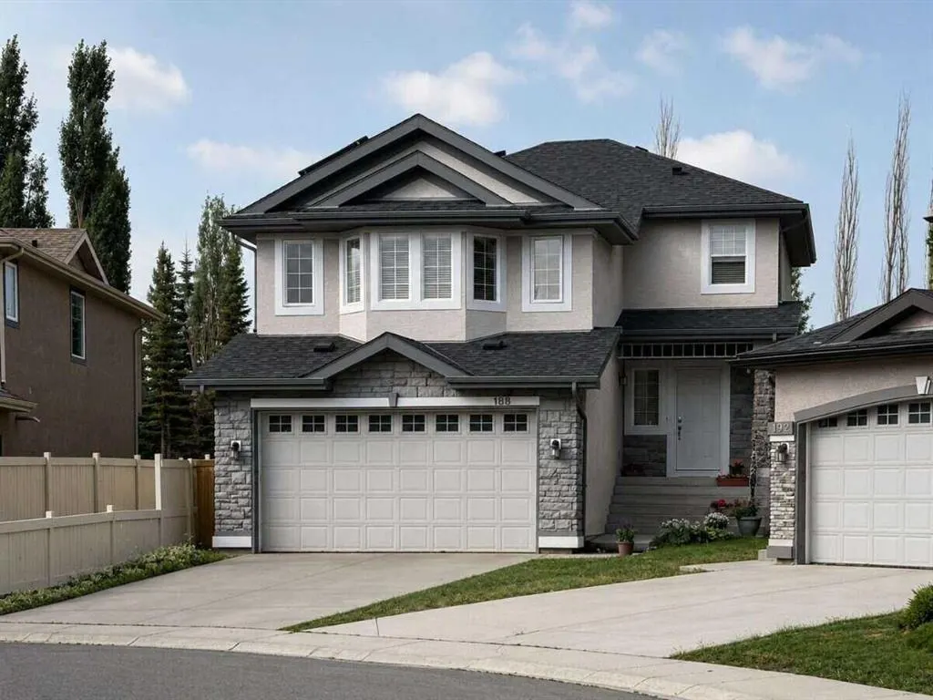 188 Everwillow Park SW — photo 1