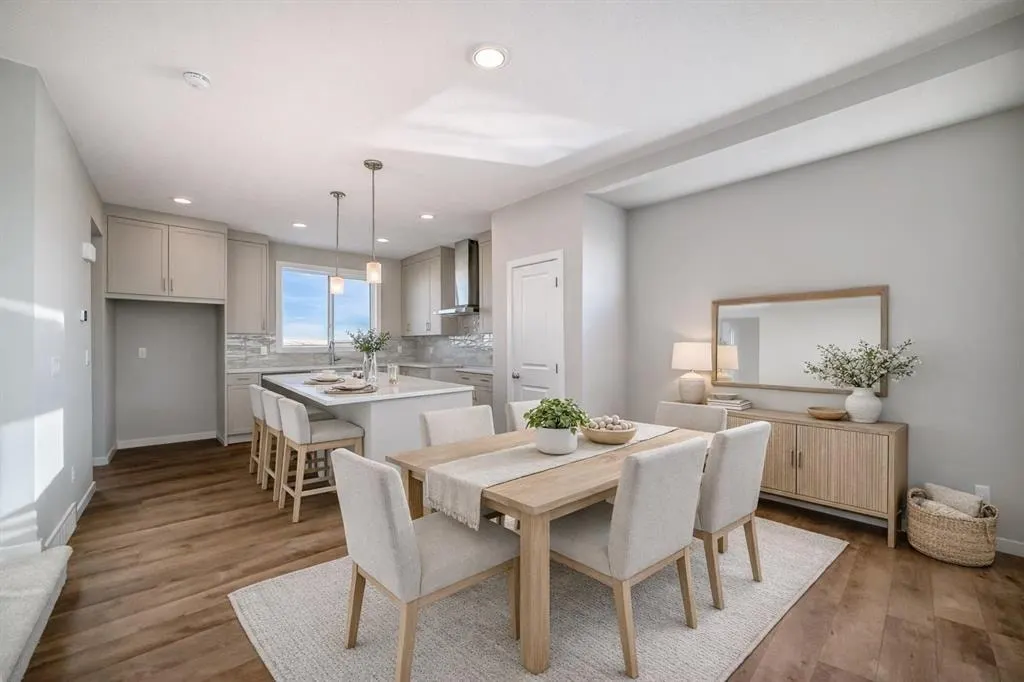 608 Sora Boulevard SE — photo 2
