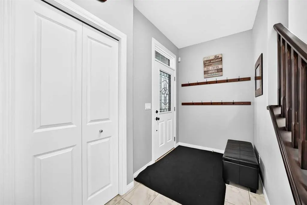 8 Skyview Point Terrace NE — photo 3