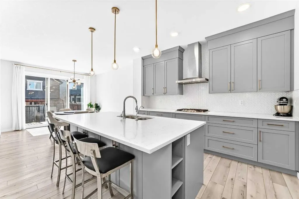 105 Magnolia Manor SE — photo 3