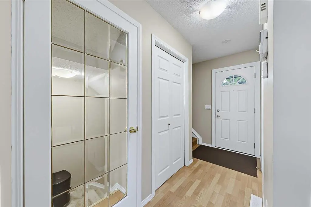 3620 51 Street SW #15 — photo 2