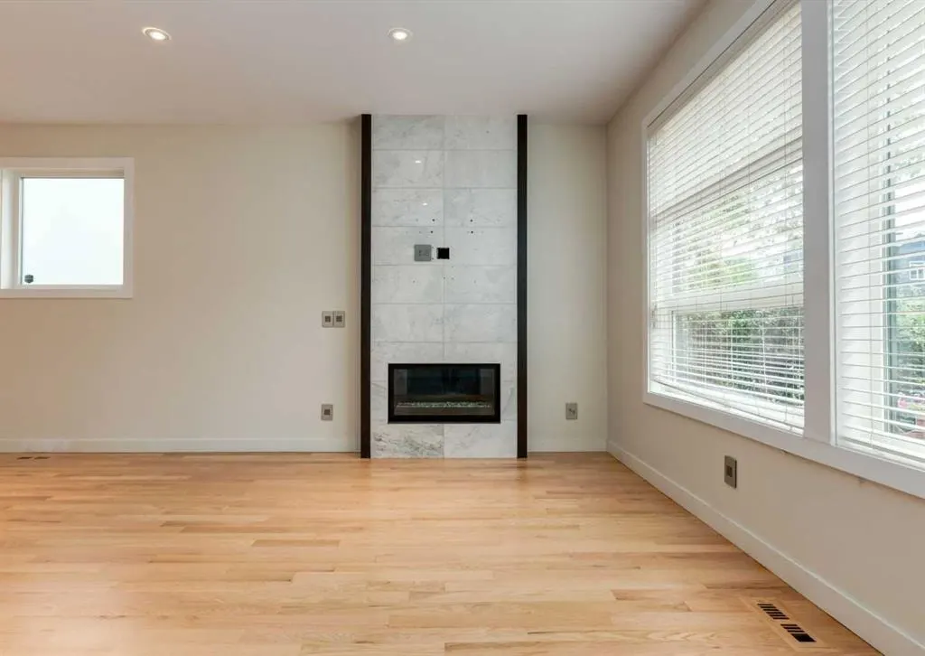 1938 33 Street SW #1 — photo 3