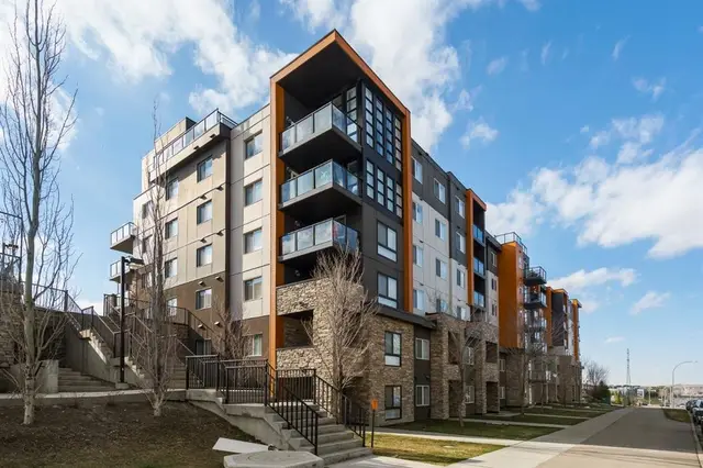 10 Kincora Glen Park NW #115