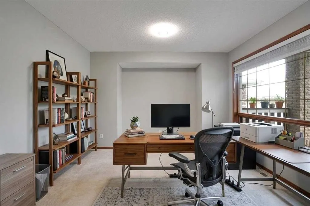 207 Citadel Peak Circle NW — photo 3