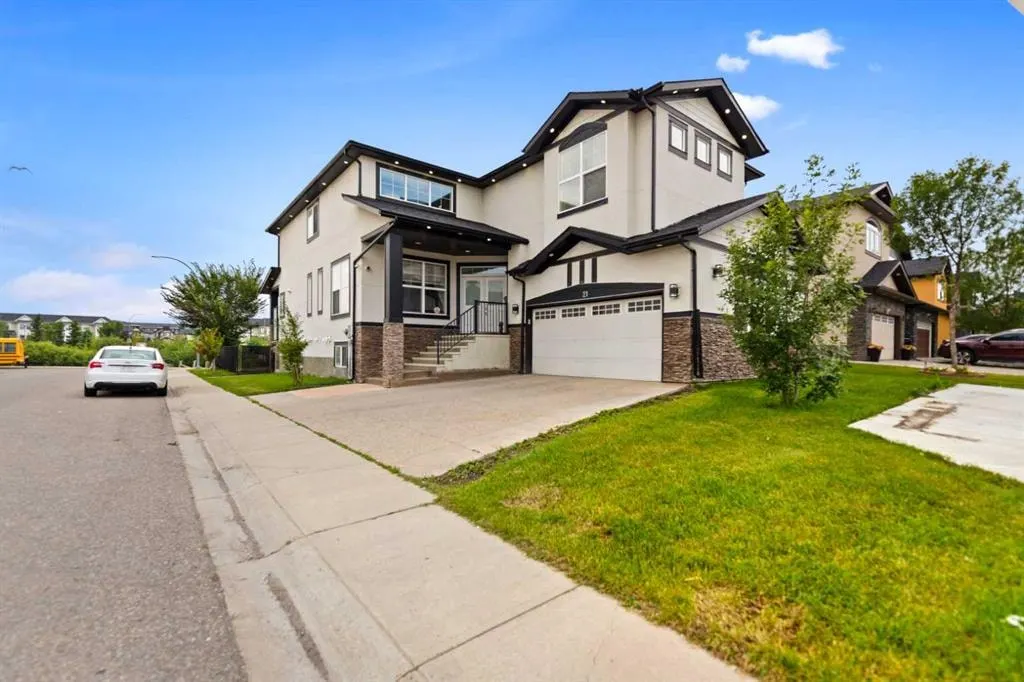 21 Saddlelake Lane NE — photo 2