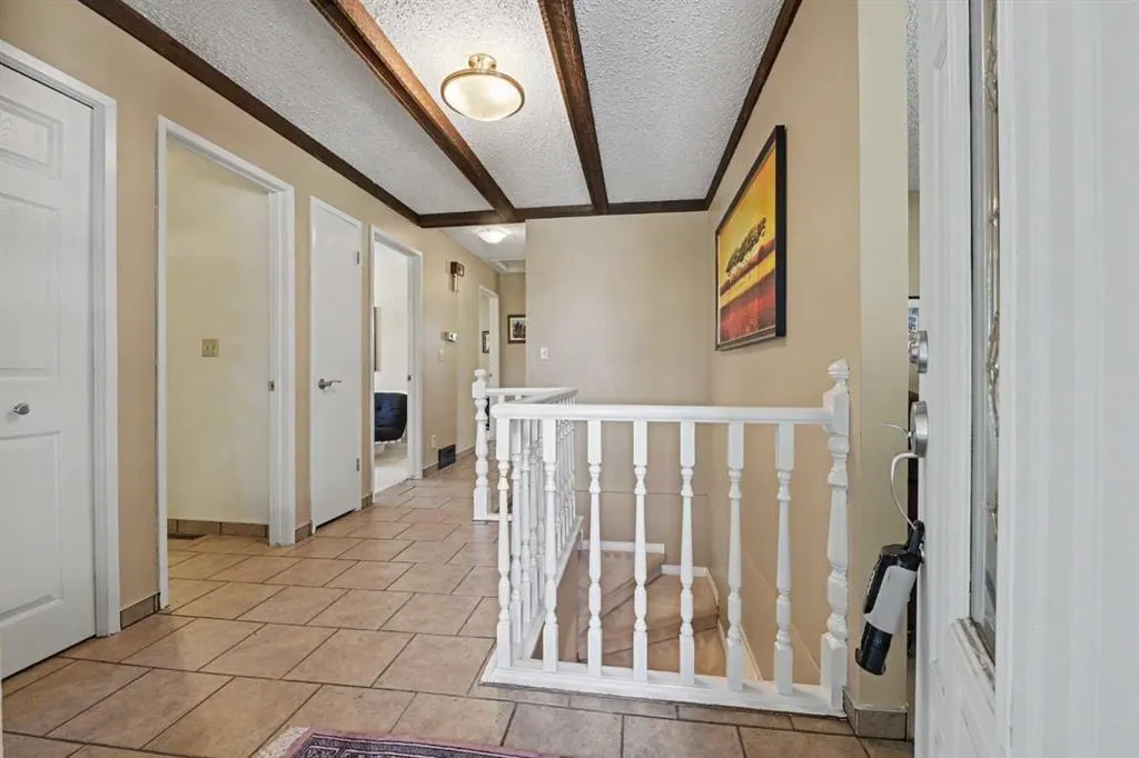 231 Cedarille Green SW — photo 2