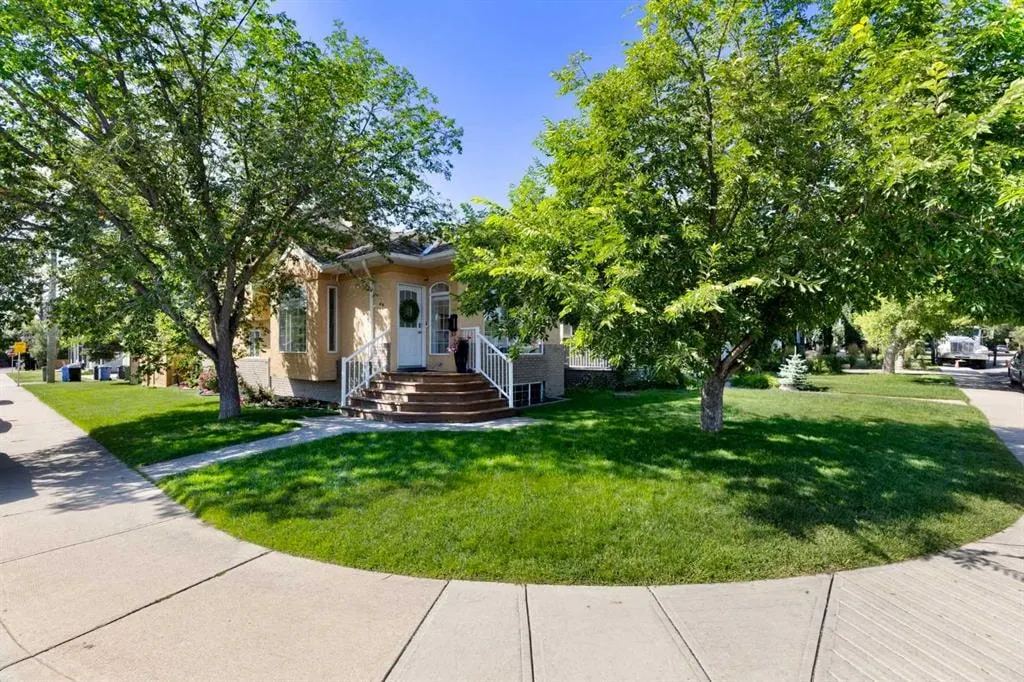 501 55 Avenue SW — photo 3