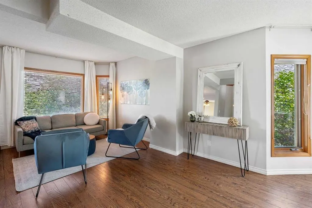 728 Shawnee Drive SW — photo 3