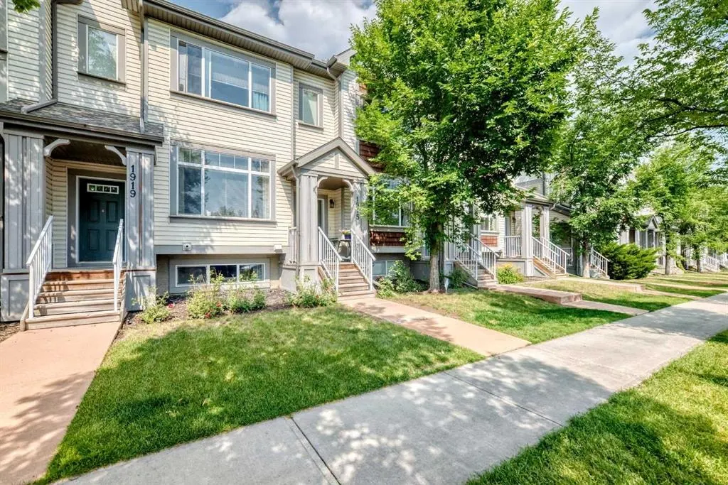 1915 Copperfield Boulevard SE — photo 3