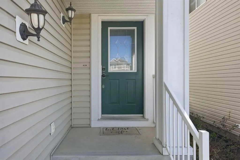 78 Cougar Plateau Way SW — photo 3