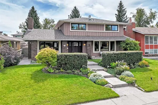 819 Parkwood Drive SE