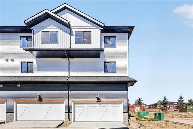 1750 Rangeview Drive SE #201