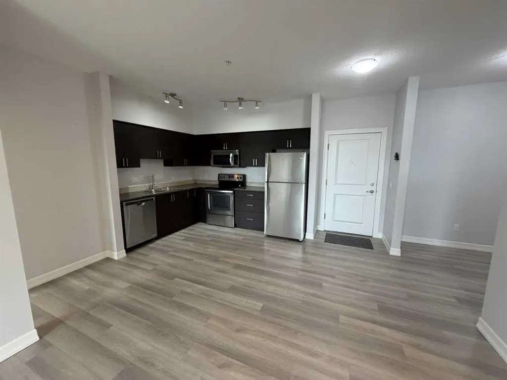 117 Copperpond Common SE #219 — photo 3