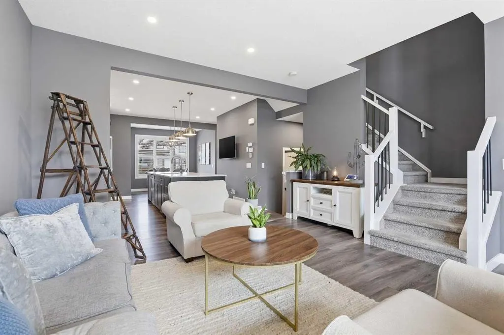 374 Masters Road SE — photo 3