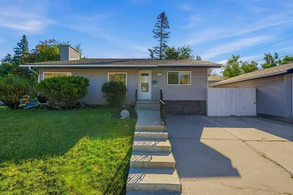 2445 Cherokee Drive NW — photo 2