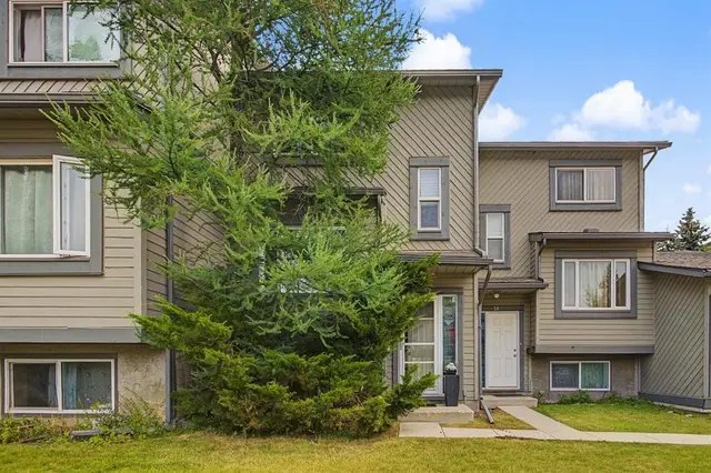 12 Templewood Drive NE #52