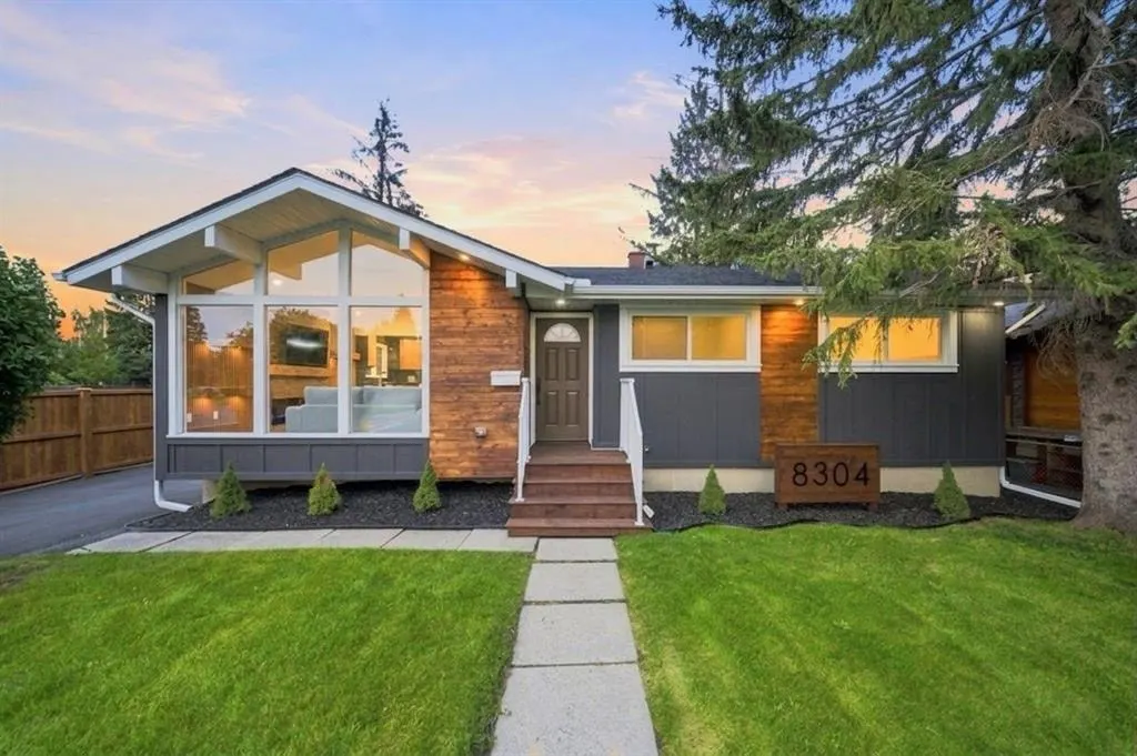 8304 11 Street SW — photo 2
