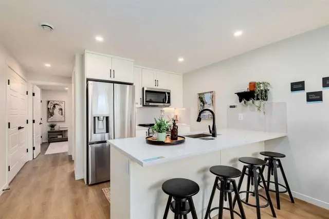 40 Livingston Parade NE #112
