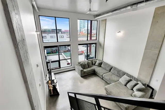 535 8 Avenue SE #216