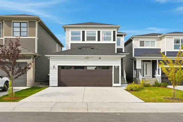 108 Homestead Close NE