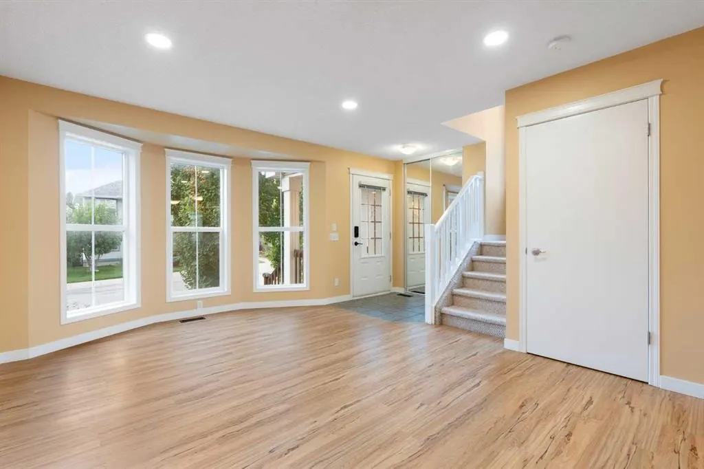 254 Tuscany Drive NW — photo 3