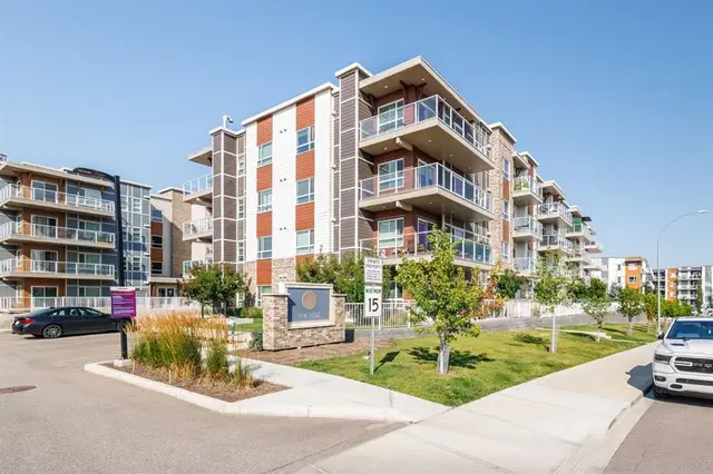 100 Harvest Hills Place NE #407