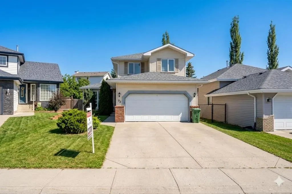 63 Hawkmount Green NW — photo 2