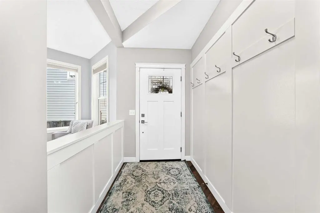 23 Everoak Bay SW — photo 3