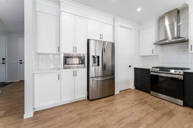 13 Calhoun Crescent NE