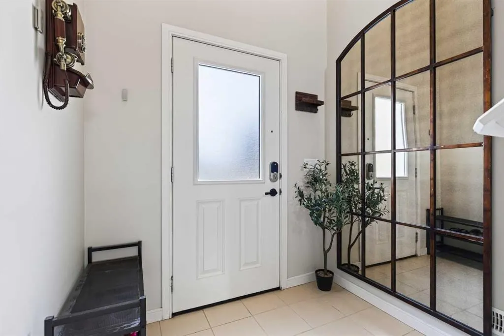 26 Nolan Hill Heights NW — photo 2