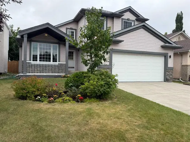 376 Sunlake Road SE