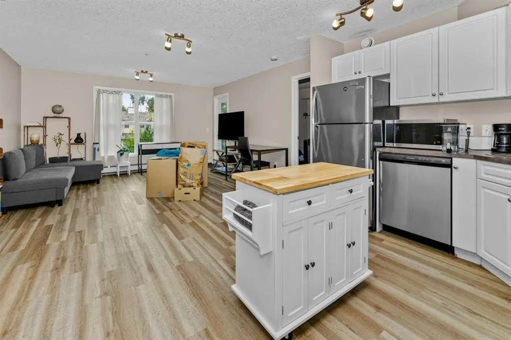 2000 Applevillage Court SE #208 — photo 2