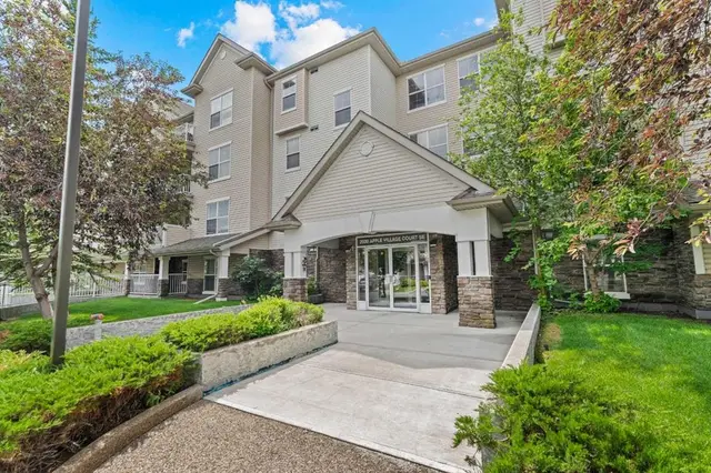 2000 Applevillage Court SE #208
