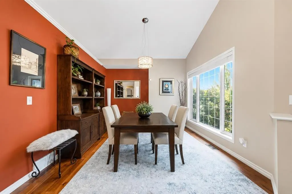 165 Douglasview Rise SE — photo 3