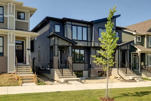 99 Herron Walk NE