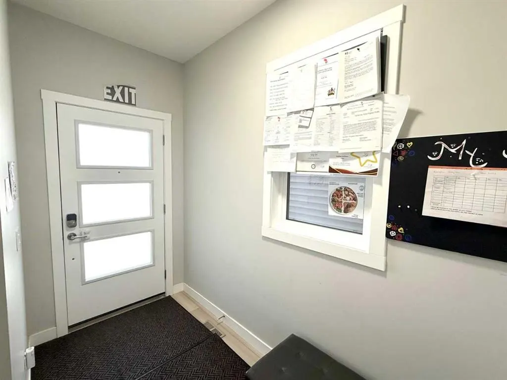 113 Corner Glen Way NE — photo 3