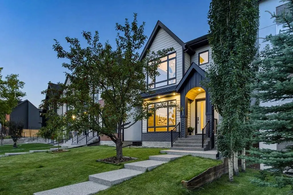 643 36 Street SW — photo 2