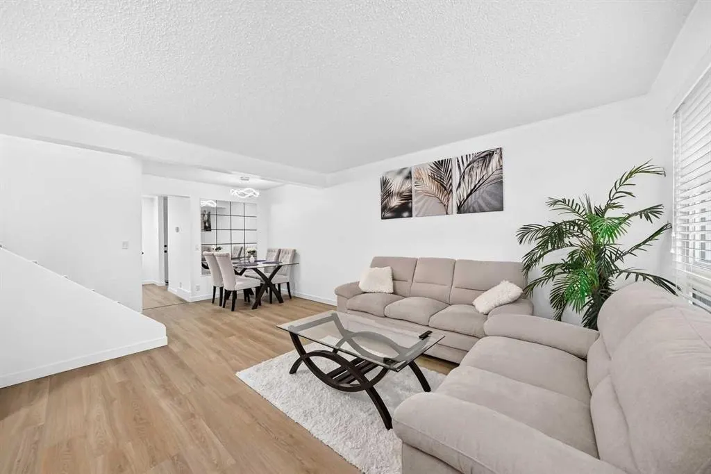 135 Woodsman Lane SW — photo 3