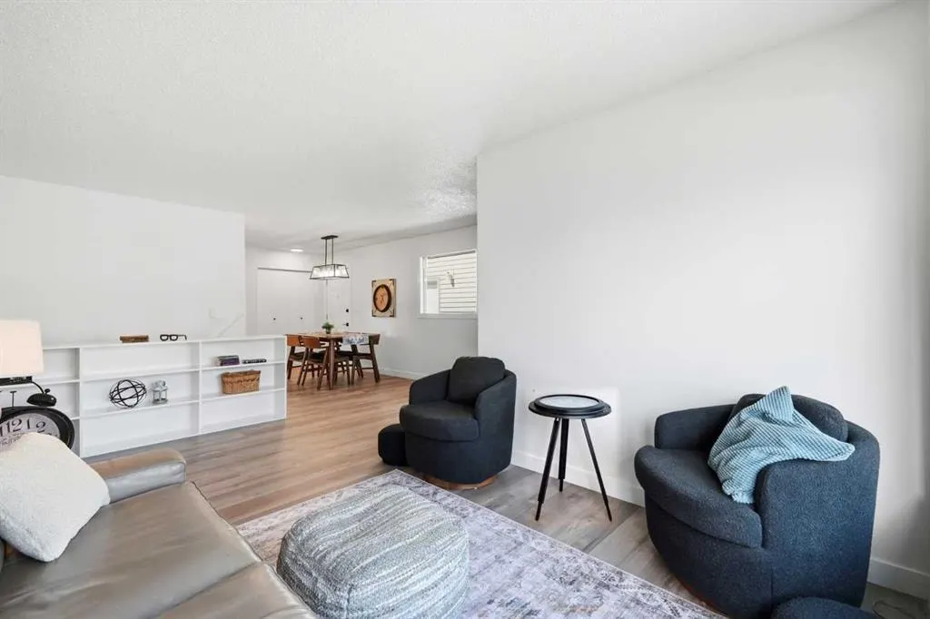 2333 16 Street SE — photo 3