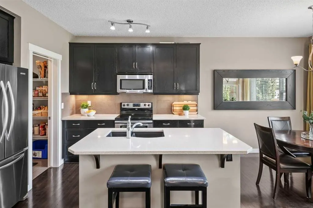4728 Elgin Avenue SE — photo 3