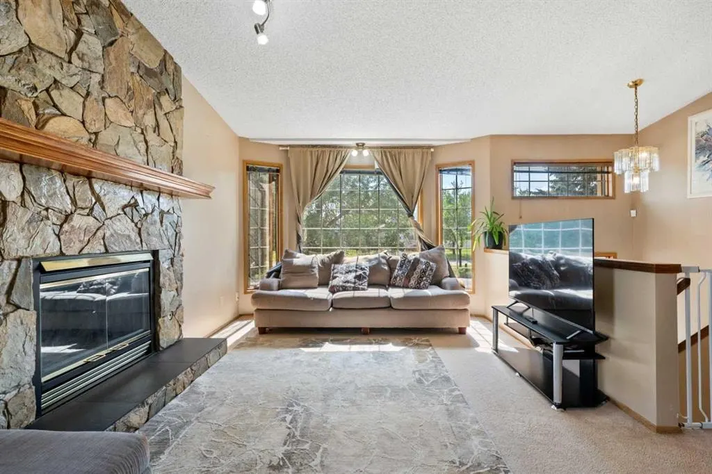 327 Shawbrooke Circle SW — photo 3