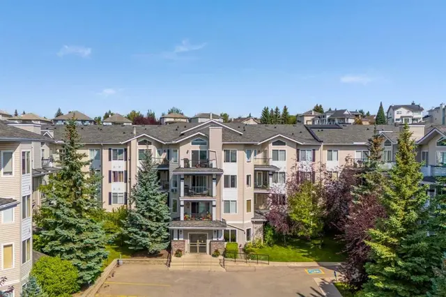 345 Rocky Vista Park NW #427