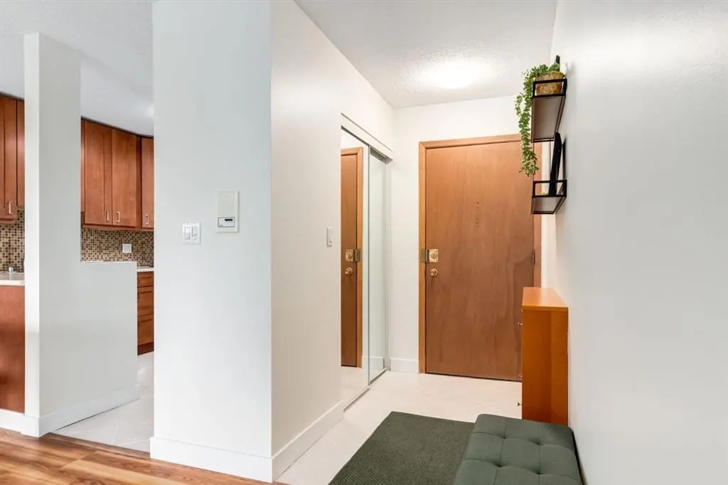 1001 68 Avenue SW #307 — photo 2