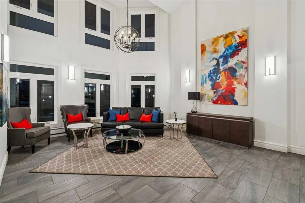 400 Eau Claire Avenue SW #8203 — photo 3