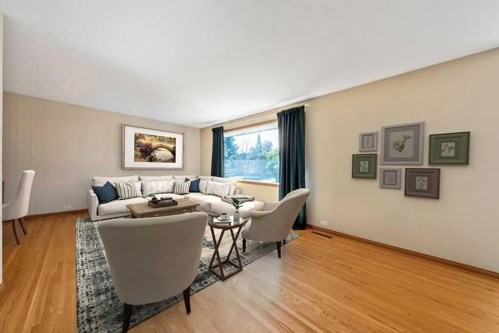 28 Brazeau Crescent SW — photo 3