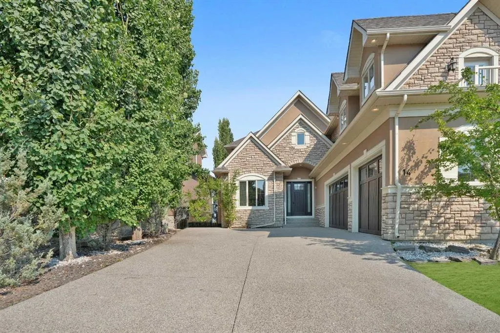 14 Coulee View SW — photo 1